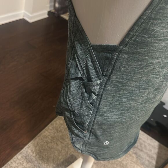 Lululemon Var-City Muscle Tank Heathered Forest Green 4-6 - Picture 2 of 3